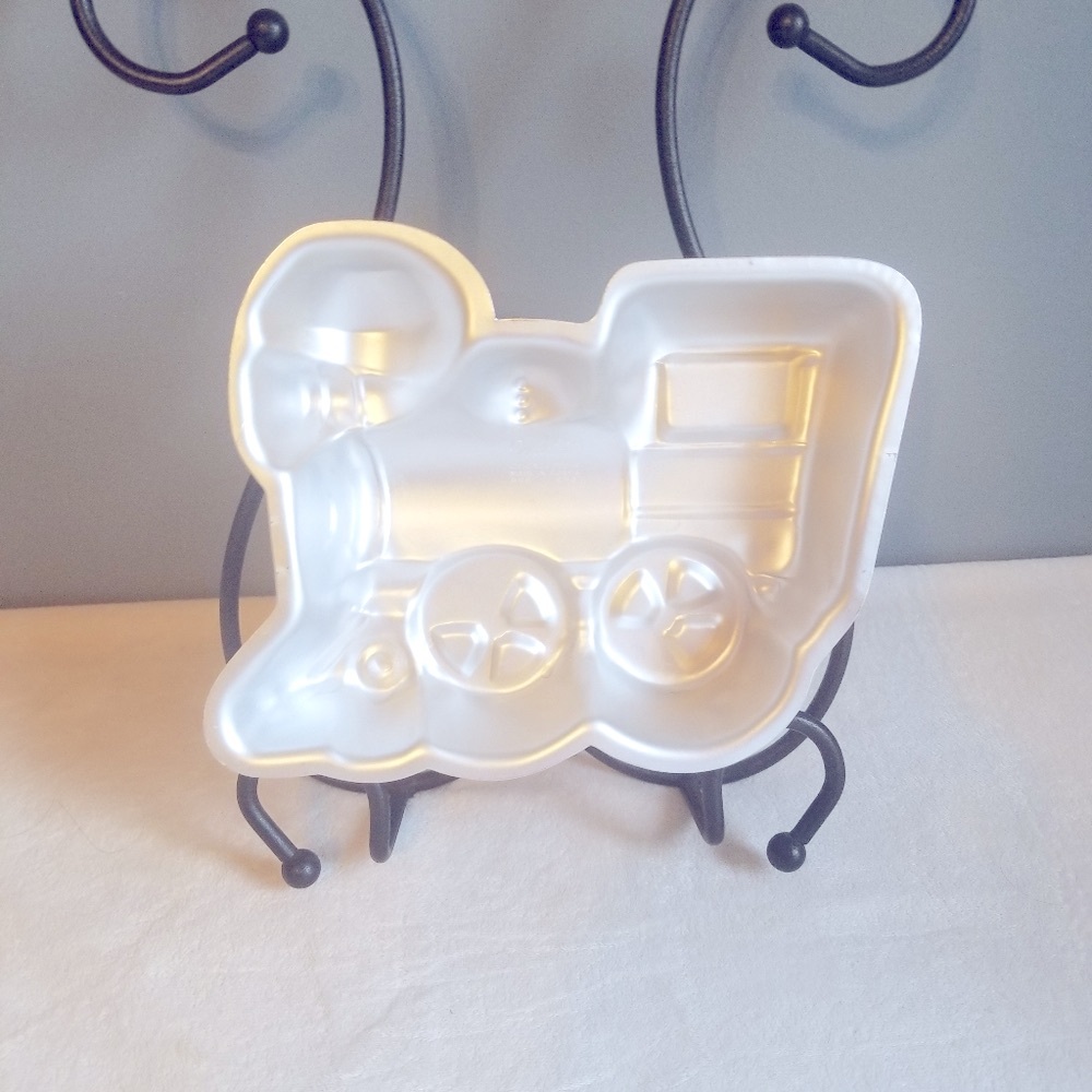 Wilton Cake Pan Train Choo Choo - Party Birthday Decorations